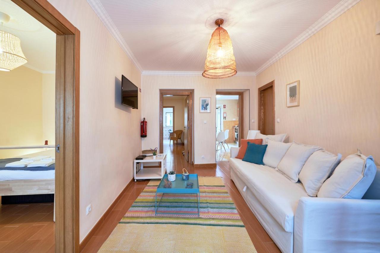 Spacious And Renovated Apartment With Amazing Patio, By Timecooler Lisboa 外观 照片