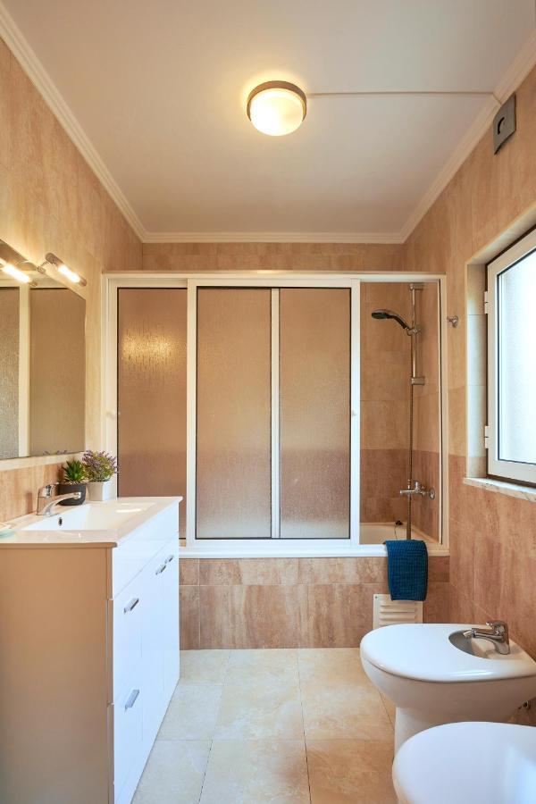 Spacious And Renovated Apartment With Amazing Patio, By Timecooler Lisboa 外观 照片